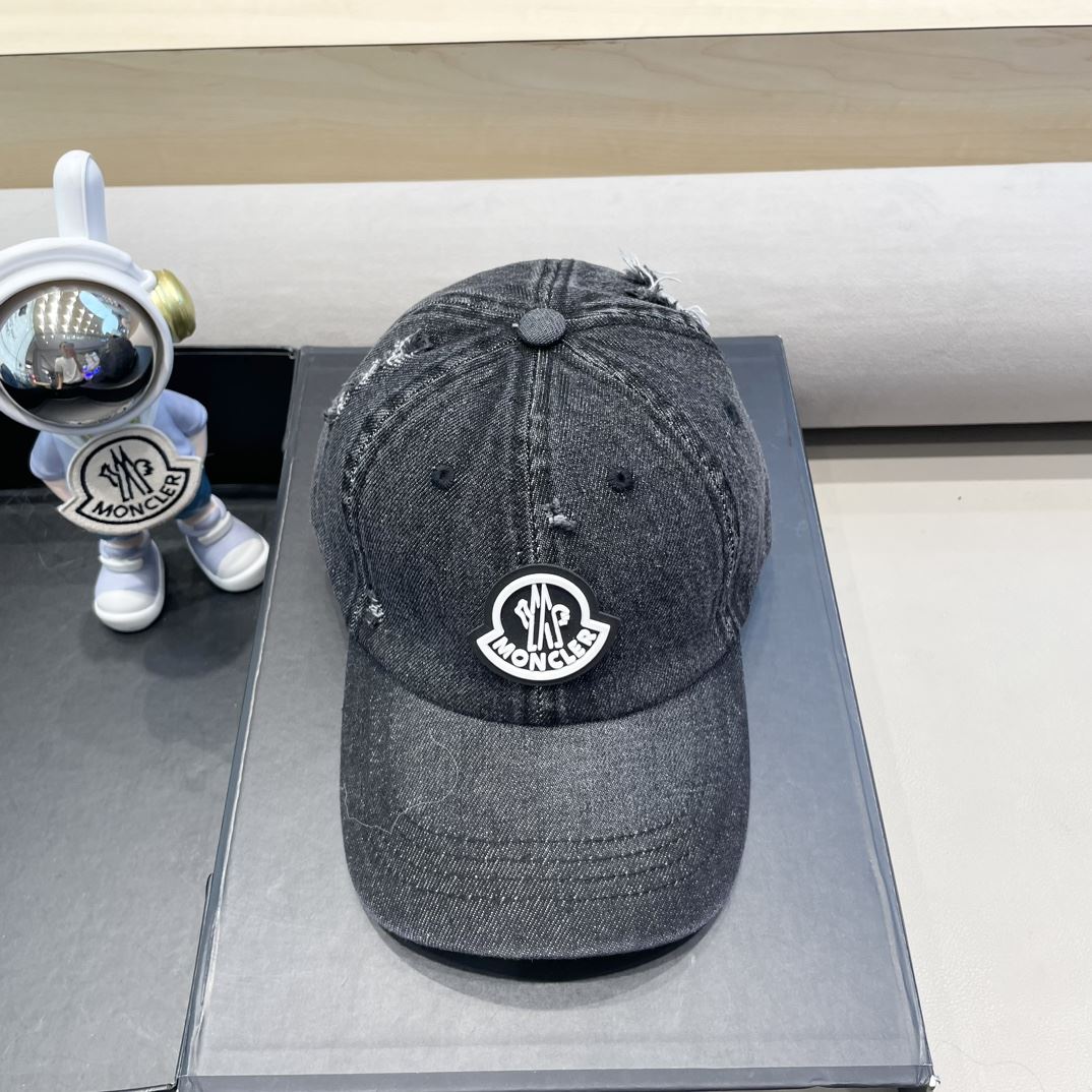 Moncler Caps